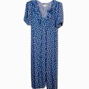 NWOT Women’s size medium dress, midi-maxi button up